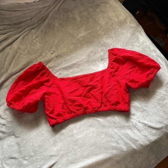 Forever 21 Cherry Red Sweetheart Eyelet Crop Top - Picture 2 of 5